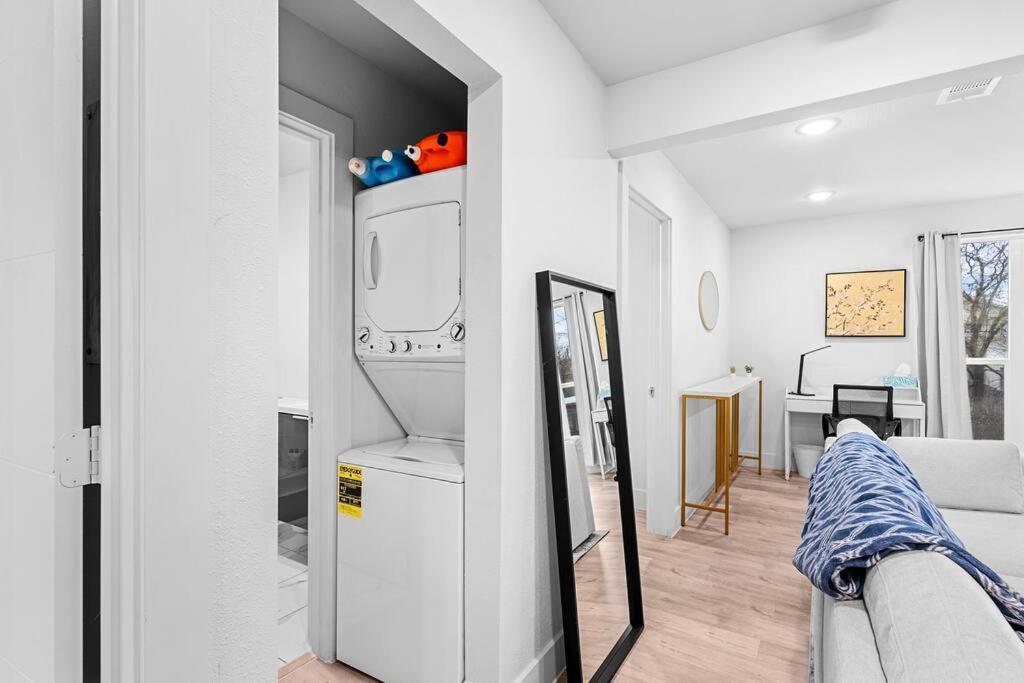 Stylish 2 Bed 1 Mile To Downtown Free Parking Villa Dallas Exterior photo