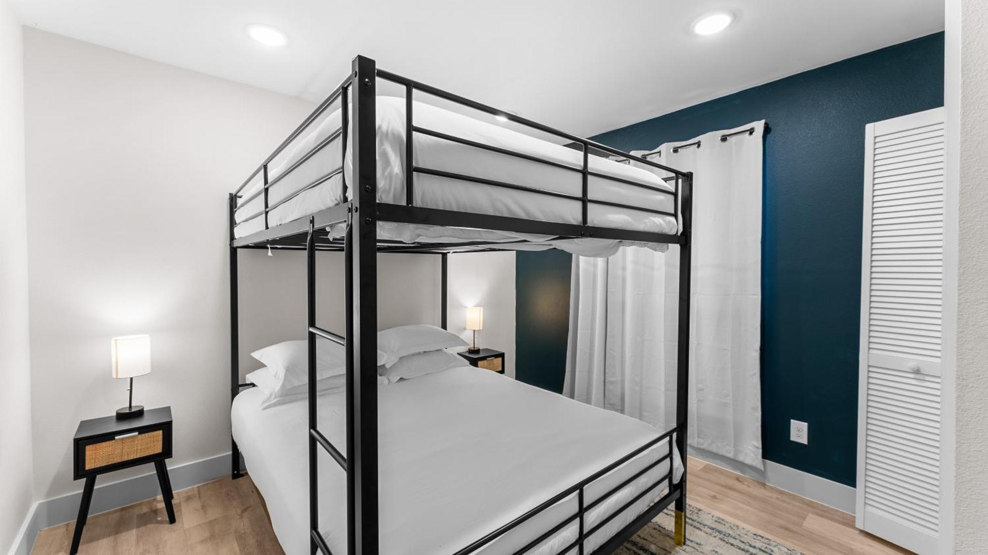 Stylish 2 Bed 1 Mile To Downtown Free Parking Villa Dallas Exterior photo